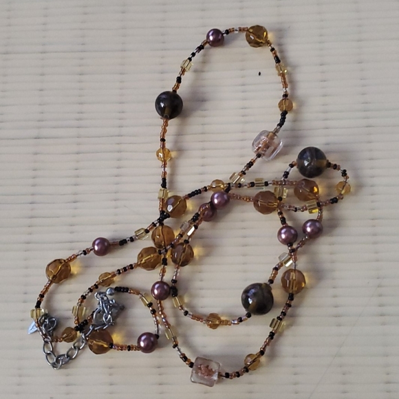 Beautiful long Necklace - Picture 4 of 6